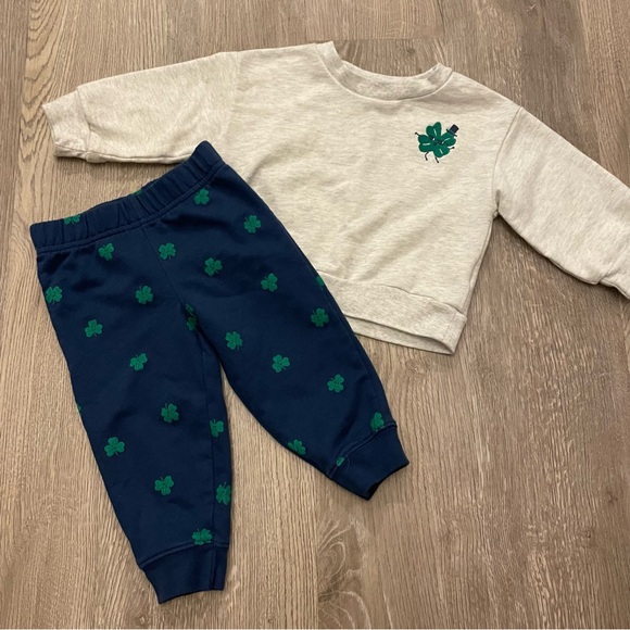 5/$20 CARTERS Shamrock St. Patrick’s Day Matching Set - Size 12M - Picture 1 of 7